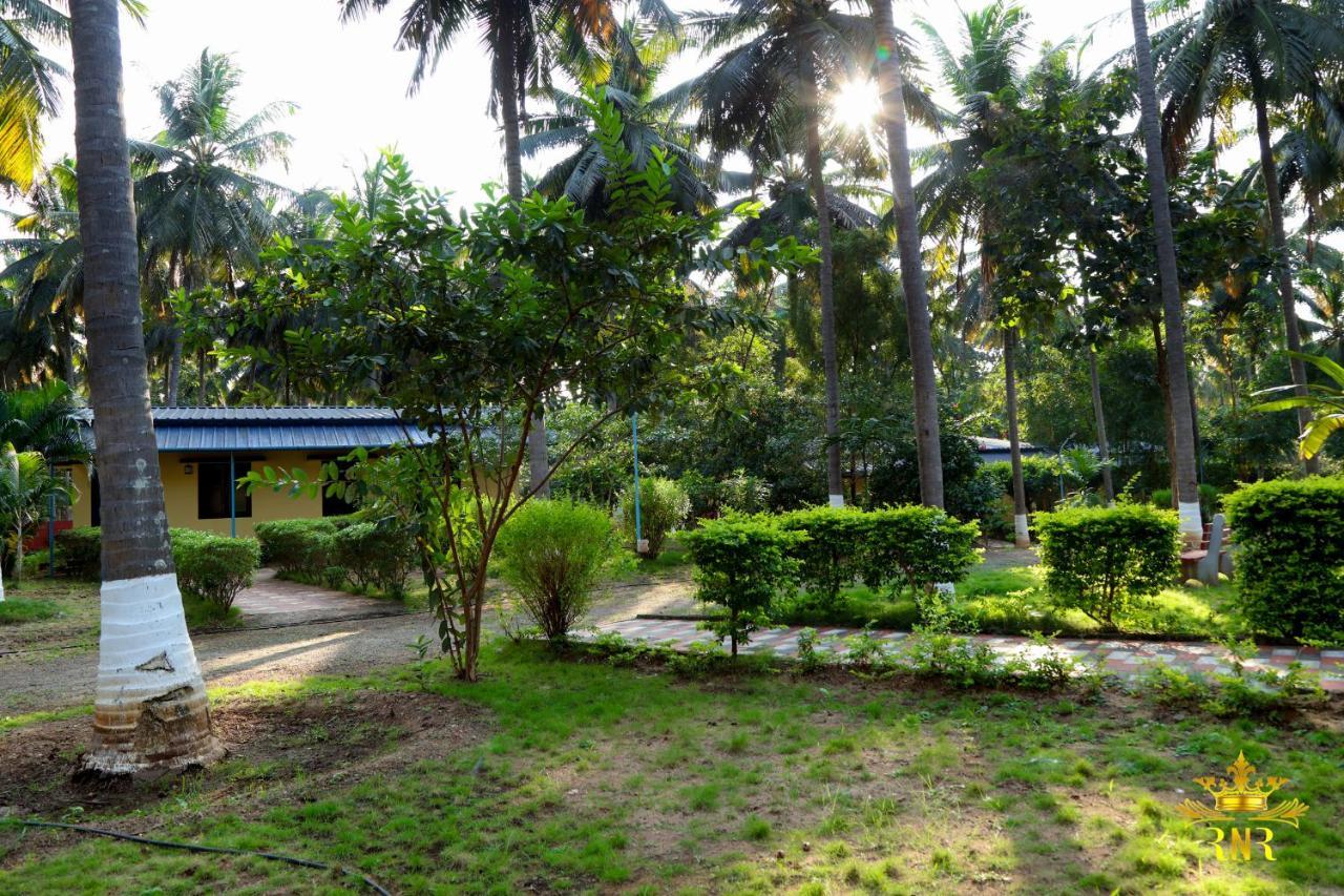Royal Nature Resort Pollachi Exterior photo